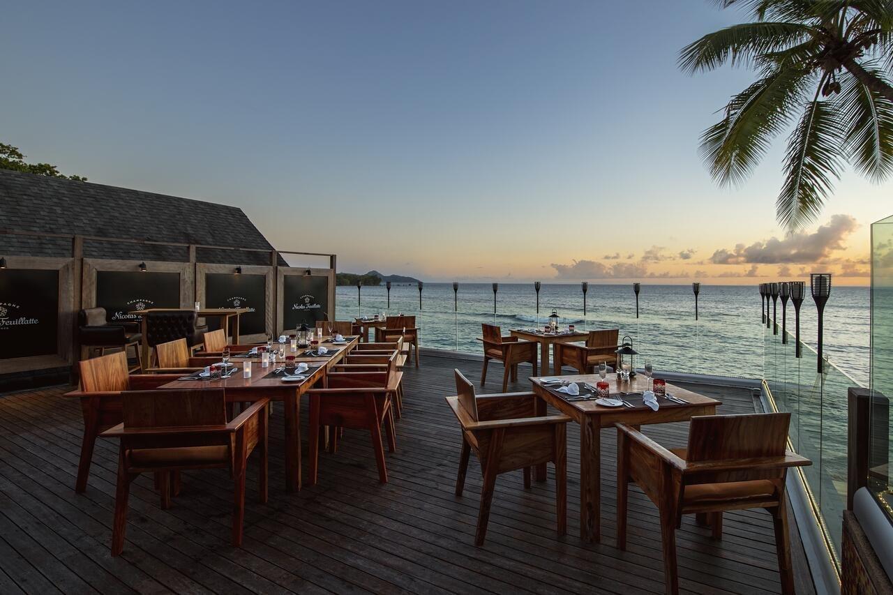 Avani Barbarons Seychelles Resort Grand Anse  Bagian luar foto