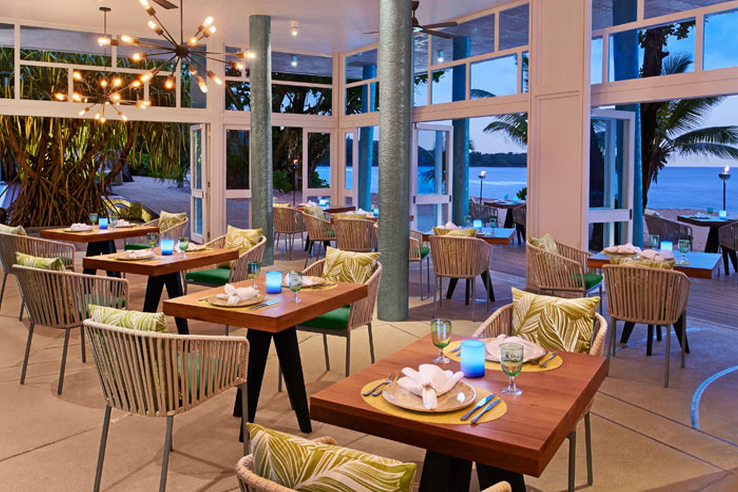 Avani Barbarons Seychelles Resort Grand Anse  Bagian luar foto